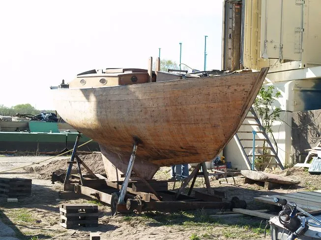 Яхта «Ундина» в мае 2012 года
