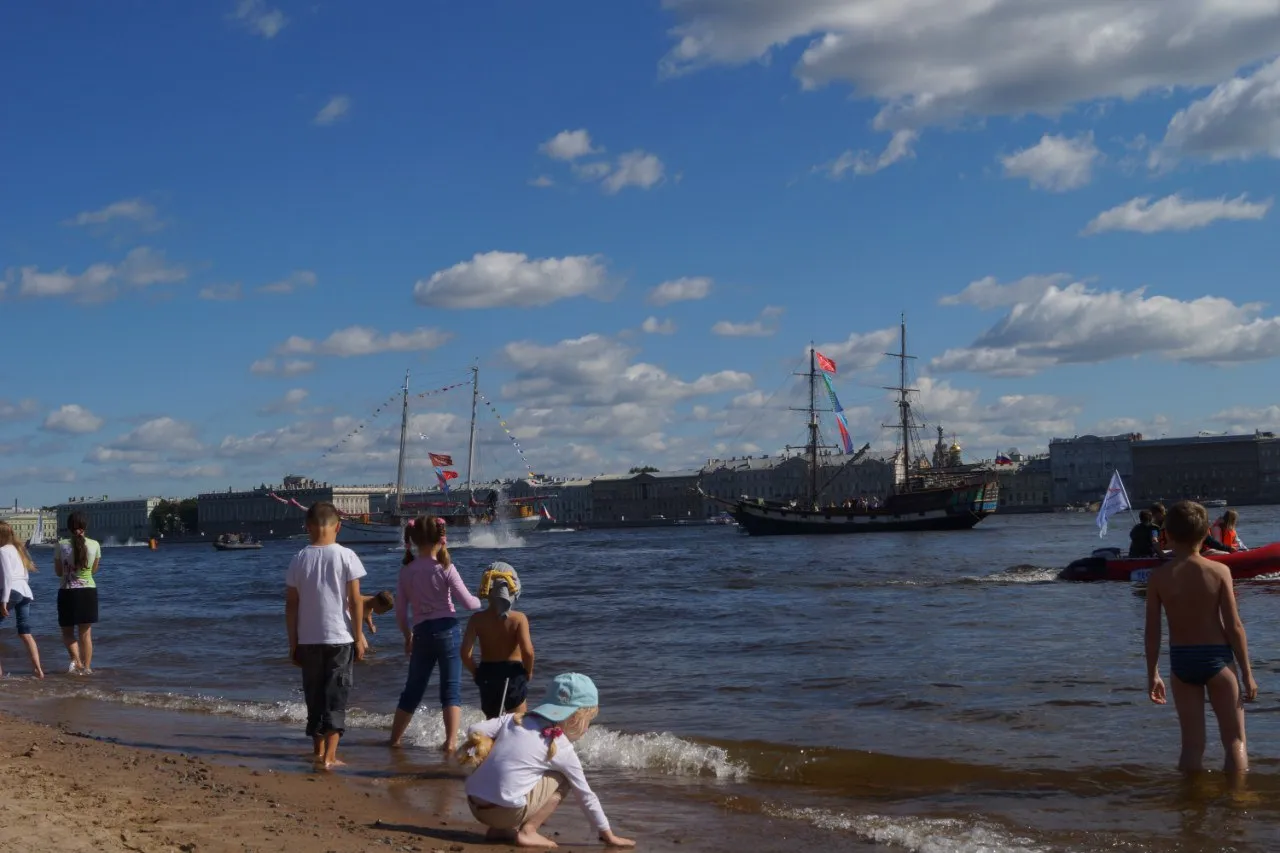 Суда и яхты Фонда на Морском Фестивале у стен Петропавловской крепости 14-15 августа 2015 г.
