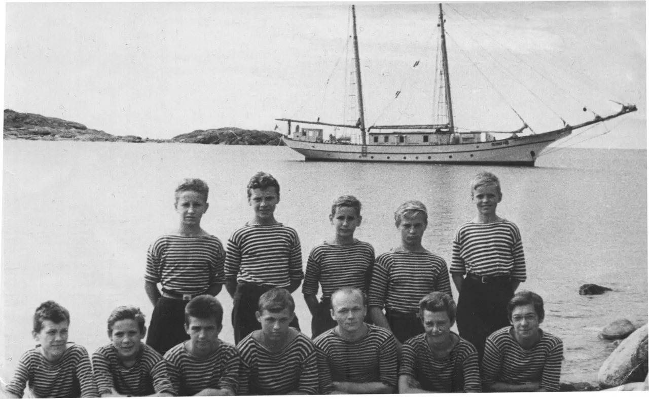 Центральный яхт-клуб, дети (шхуна "Надежда" с 1955)