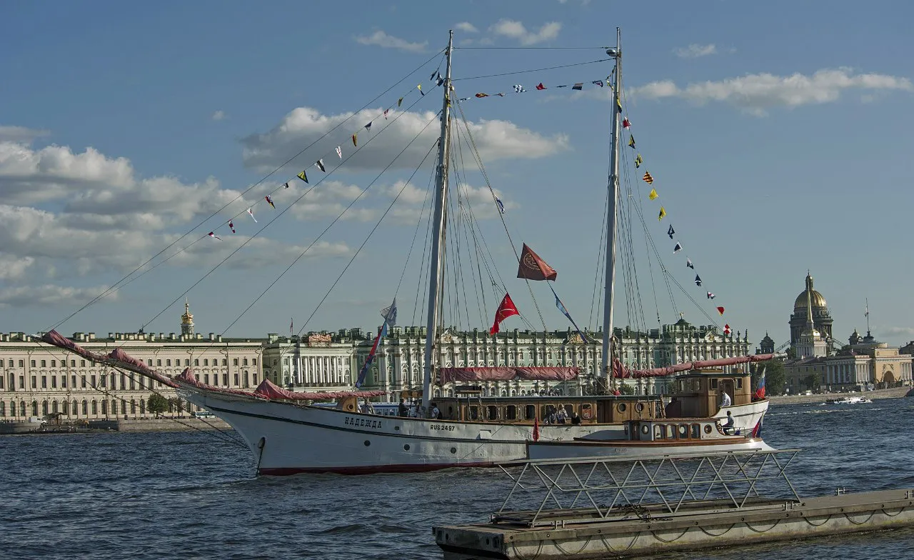 Суда и яхты Фонда на Морском Фестивале у стен Петропавловской крепости 14-15 августа 2015 г.