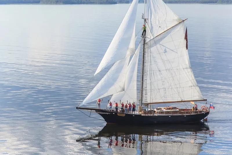 Шхуна «Надежда» и яхта «Лукулл» отправились на The Tall Ships Races в рамках программы «Надежда морей»
