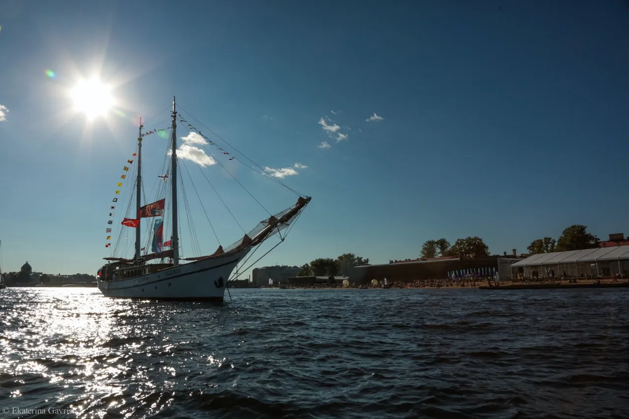 Суда и яхты Фонда на Морском Фестивале у стен Петропавловской крепости 14-15 августа 2015 г.